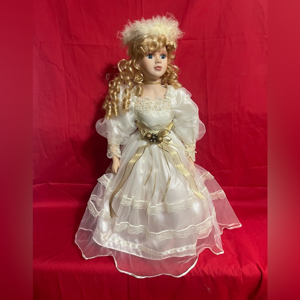 Collectable porcelain bridal doll from the Rose Collection Limited Edition